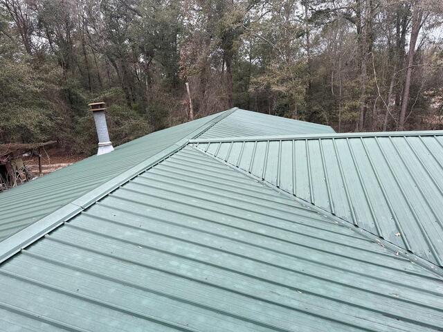 Exploring Metal and Asphalt Roofing Costs in the Sylvester, Tifton, Leesburg and surrounding areas.